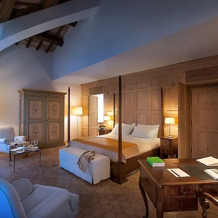 Relais & Chateaux Palazzo Seneca 호텔 노르시아