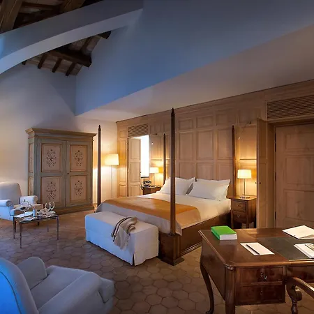 Relais & Chateaux Palazzo Seneca Hotel Norcia