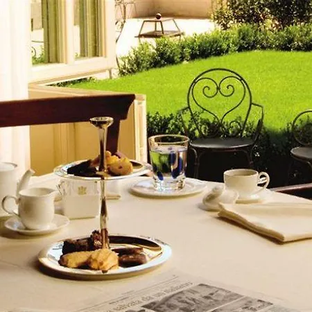 호텔 Relais & Chateaux Palazzo Seneca 4*