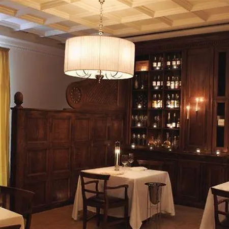 Relais & Chateaux Palazzo Seneca Отель Норча