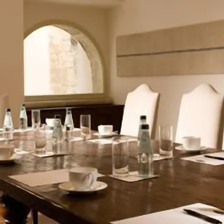 Relais & Chateaux Palazzo Seneca Szálloda Norcia