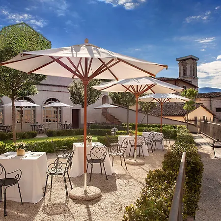 Relais & Chateaux Palazzo Seneca Норча