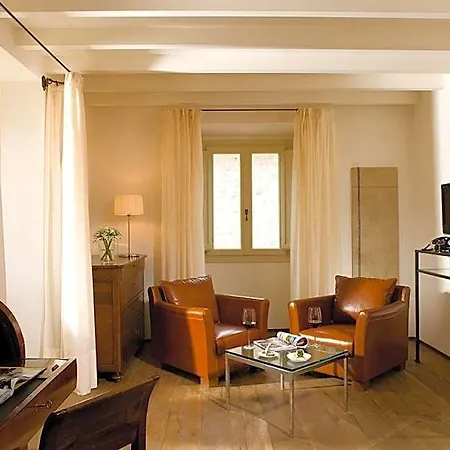 Relais & Chateaux Palazzo Seneca Szálloda Norcia