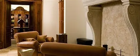 Otel Relais & Chateaux Palazzo Seneca 4*