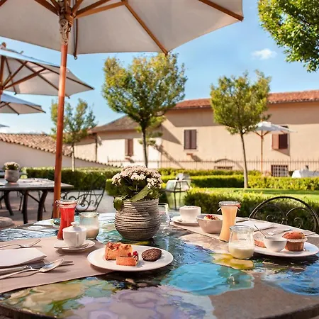 Relais & Chateaux Palazzo Seneca 호텔 4*