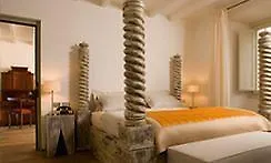 Relais & Chateaux Palazzo Seneca Hotel Nórcia