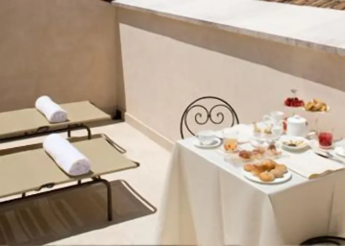 Relais & Chateaux Palazzo Seneca Hotel 4*