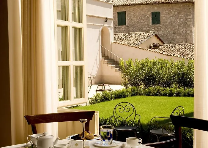 Relais & Chateaux Palazzo Seneca